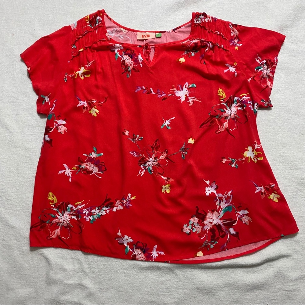 EVRI red floral plus size blouse 2x EUC